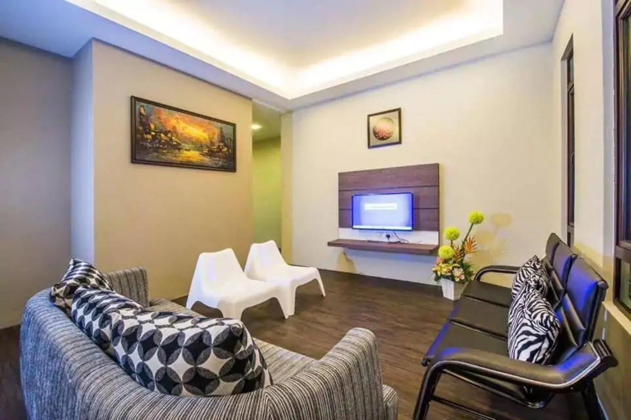 Capital O 90088 Mbp Leisure Resort Batu Pahat Dış mekan fotoğraf