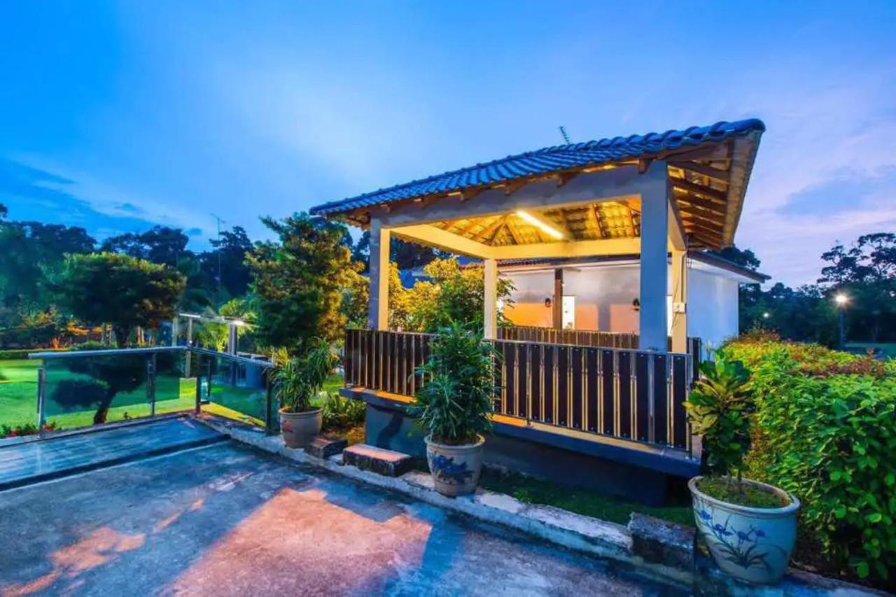 Capital O 90088 Mbp Leisure Resort Batu Pahat Dış mekan fotoğraf