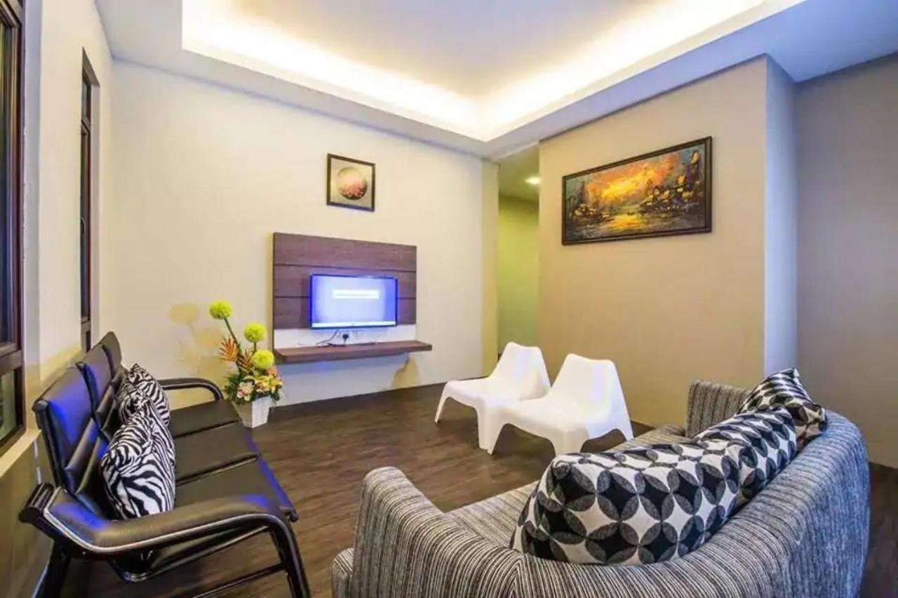 Capital O 90088 Mbp Leisure Resort Batu Pahat Dış mekan fotoğraf