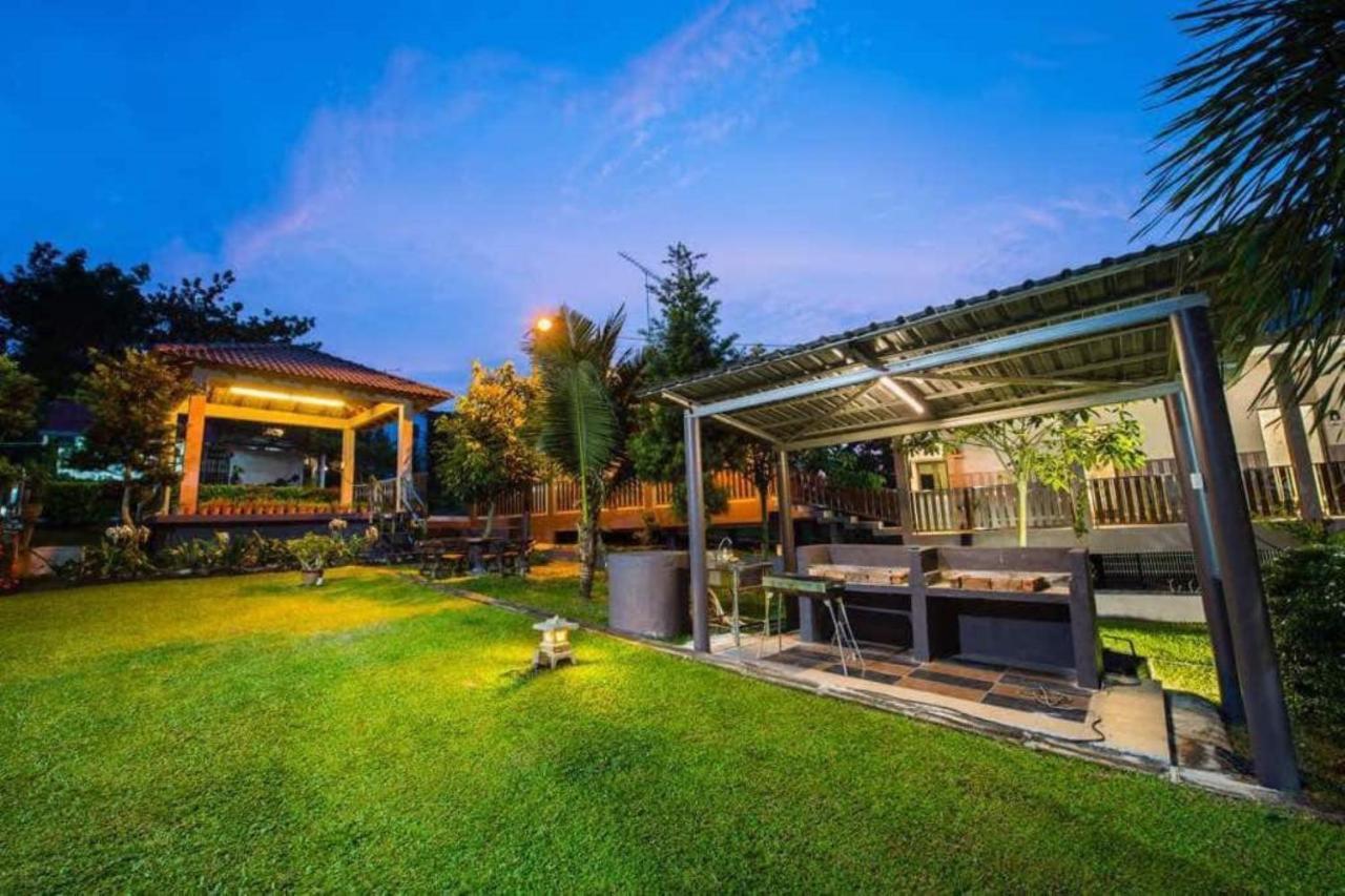 Capital O 90088 Mbp Leisure Resort Batu Pahat Dış mekan fotoğraf