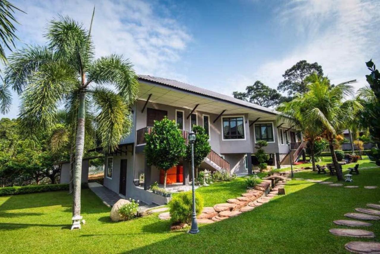Capital O 90088 Mbp Leisure Resort Batu Pahat Dış mekan fotoğraf