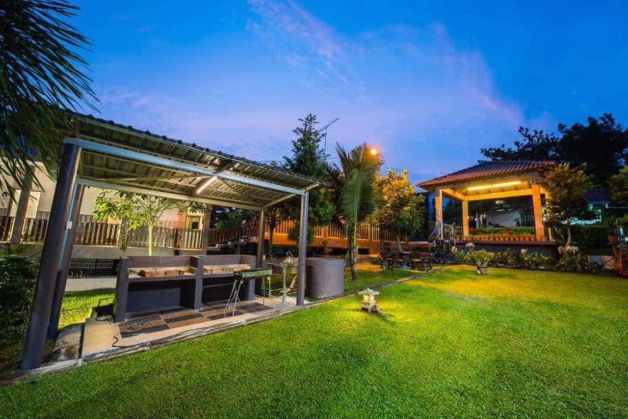 Capital O 90088 Mbp Leisure Resort Batu Pahat Dış mekan fotoğraf
